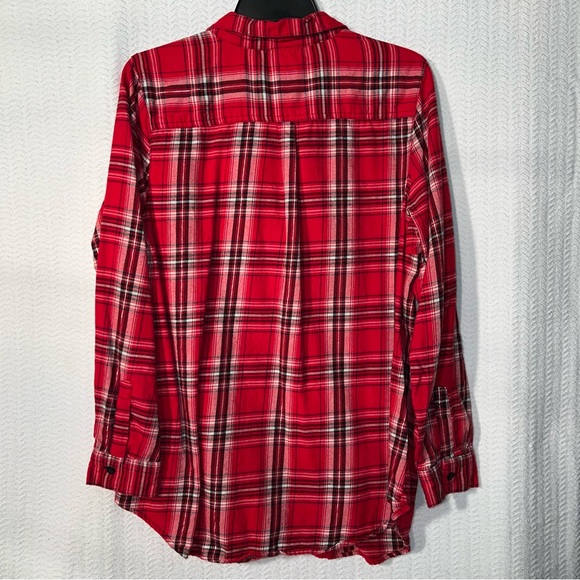 cato / red and black plaid oversized button up top size medium - Picture 2 of 8